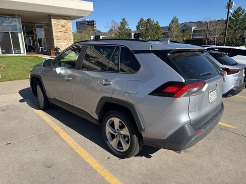 Used 2019 Toyota RAV4 Limited w/ Limited Grade Weather Package AWD/4WD image 4