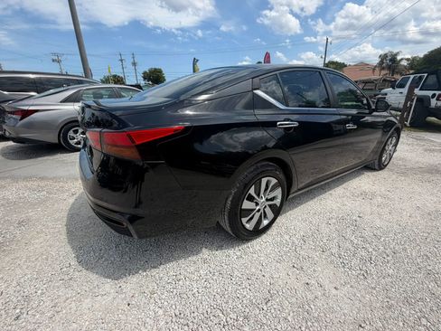Used 2021 Nissan Altima 2.5 S w/ Driver Assist Package FWD image 6