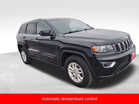 Used 2020 Jeep Grand Cherokee Laredo image 9