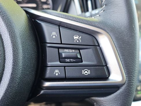 Used 2025 Subaru Outback Premium AWD/4WD image 17