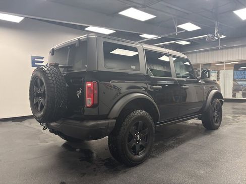 Used 2023 Ford Bronco Black Diamond image 11