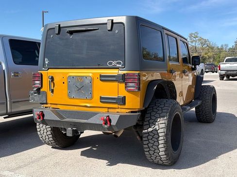 Used 2014 Jeep Wrangler Unlimited Sahara w/ Dual Top Group image 4