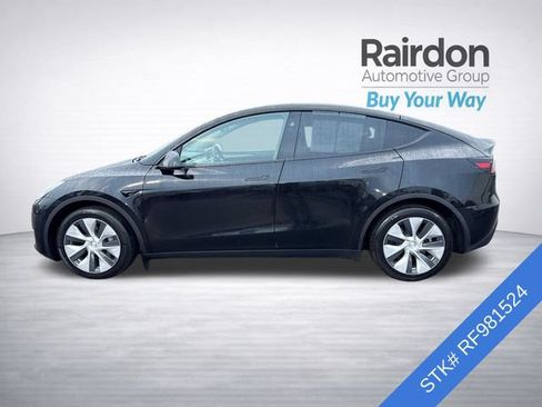 Used 2024 Tesla Model Y Long Range AWD/4WD image 4