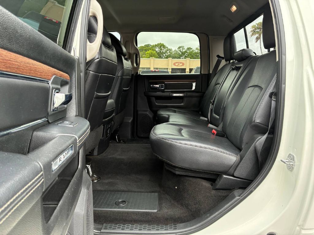 Used 2018 RAM 2500 Laramie w/ Convenience Group AWD/4WD image 12