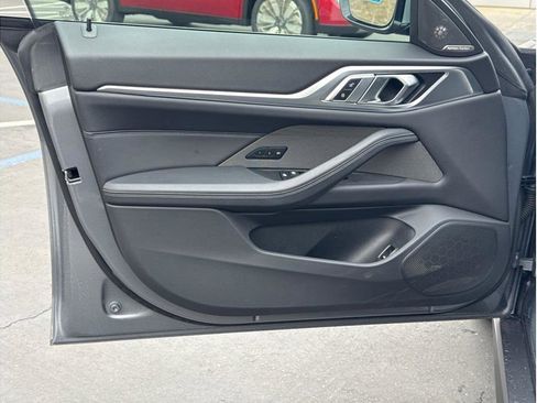 Used 2023 BMW i4 eDrive35 w/ Premium Package image 9