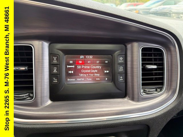 Used 2016 Dodge Charger SE w/ Power Sunroof Group AWD/4WD image 42