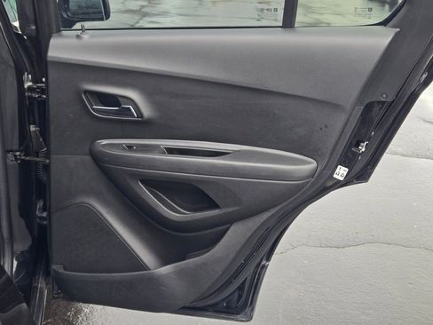 Used 2020 Chevrolet Trax LS w/ Tint and Cruise Package image 9