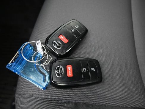 Used 2025 Toyota Tacoma SR image 54