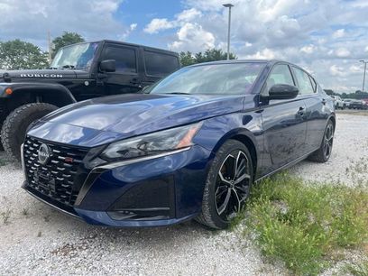 Used 2023 Nissan Altima 2.5 SR