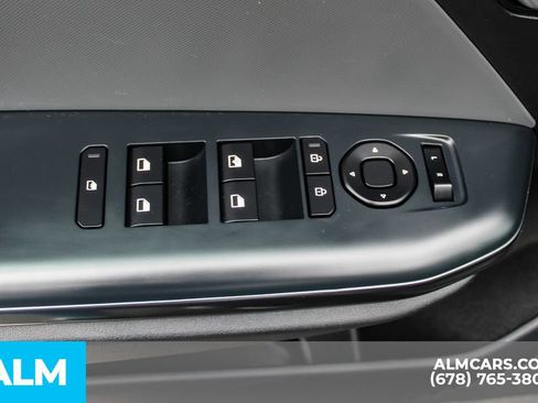 Used 2025 Kia K4 FWD image 39