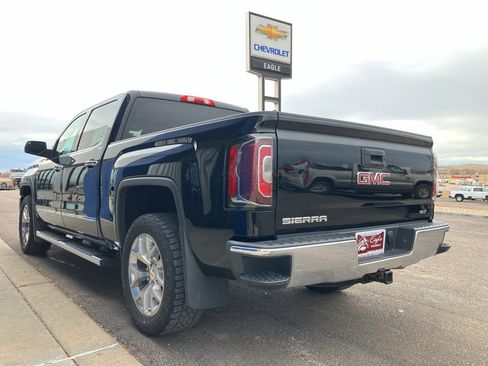 Used 2018 GMC Sierra 1500 SLT w/ SLT Premium Package image 5