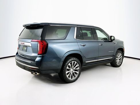 Used 2021 GMC Yukon Denali w/ Denali Premium Package image 9