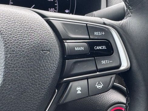 Used 2019 Honda Accord Sport image 9