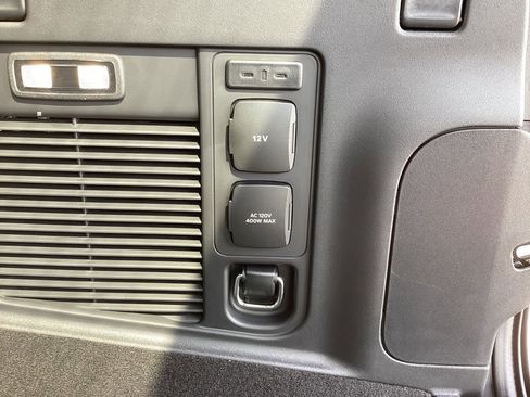 New 2025 Ford Expedition Platinum image 21