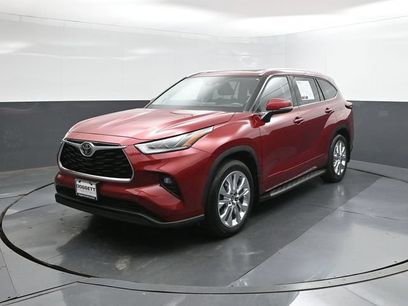 Used 2023 Toyota Highlander Limited