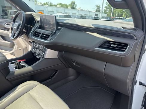 Certified 2021 GMC Yukon SLT w/ SLT Premium Package AWD/4WD image 29