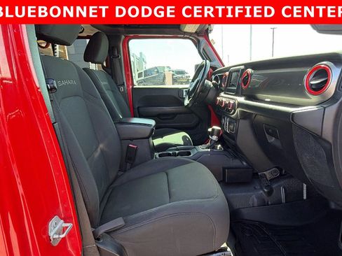 Used 2020 Jeep Wrangler Unlimited Sahara w/ LED Lighting Group AWD/4WD image 20