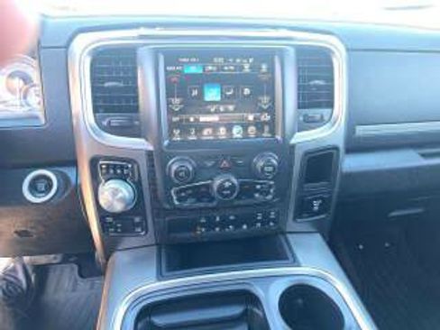 Used 2016 RAM 1500 Limited image 27