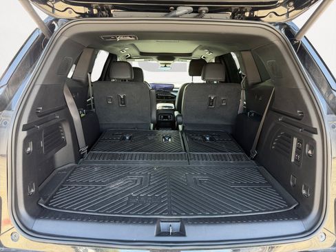 Used 2026 Buick Enclave Avenir w/ Super Cruise Package FWD image 11