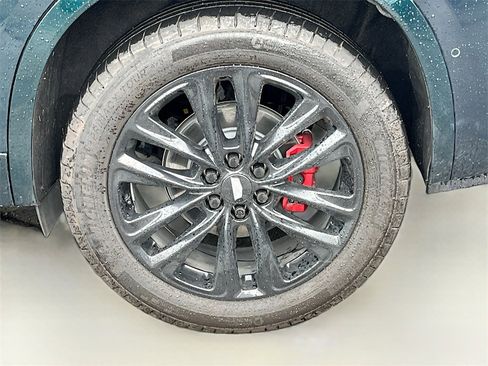 Used 2024 Cadillac XT6 Sport w/ LPO, ONYX Package image 34