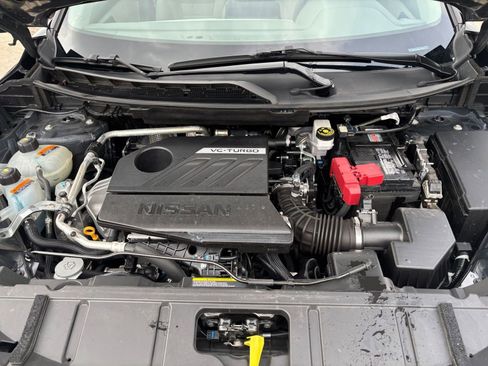 Used 2025 Nissan Rogue SV image 34