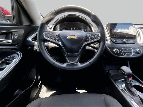 Used 2024 Chevrolet Malibu RS FWD image 6