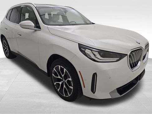 Used 2026 BMW X3 xDrive30i w/ Convenience Package AWD/4WD image 2