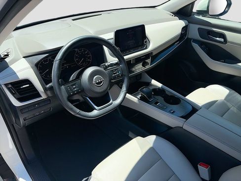 Used 2023 Nissan Rogue SL FWD image 9
