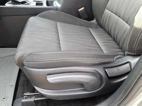 Used 2020 Kia Sportage LX image 16