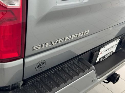 Certified 2025 Chevrolet Silverado 1500 High Country AWD/4WD image 46