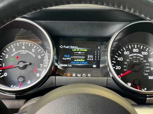 Used 2021 Ford Mustang GT Premium w/ Black Accent Package RWD image 26