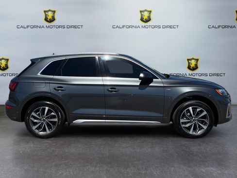 Used 2023 Audi Q5 2.0T Premium w/ Convenience Package image 6