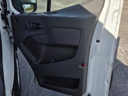 Used 2023 Ford Transit 350 XLT image 24