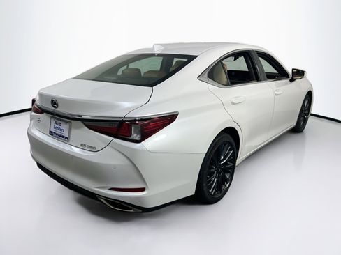 Used 2019 Lexus ES 350 w/ Premium Package FWD image 5