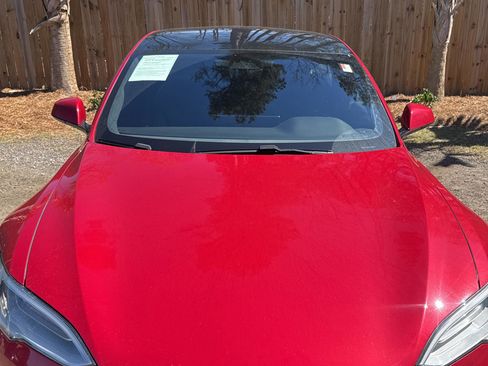 Used 2021 Tesla Model S Plaid image 18