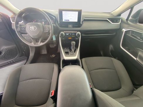 Used 2025 Toyota RAV4 LE AWD/4WD image 5