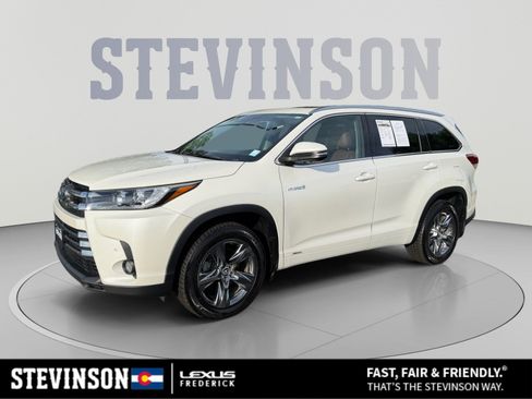 Used 2017 Toyota Highlander Limited Platinum AWD/4WD image 1