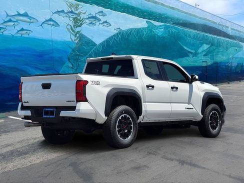 New 2026 Toyota Tacoma TRD Off-Road AWD/4WD image 4