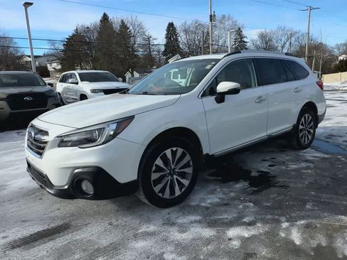 Used 2019 Subaru Outback 2.5i Touring image 4