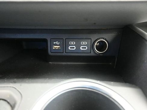 Used 2023 Toyota Highlander XLE image 20