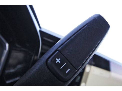 Used 2024 Chevrolet Silverado 2500 LT image 18