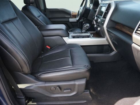Used 2019 Ford F150 Lariat w/ Equipment Group 502A Luxury AWD/4WD image 19
