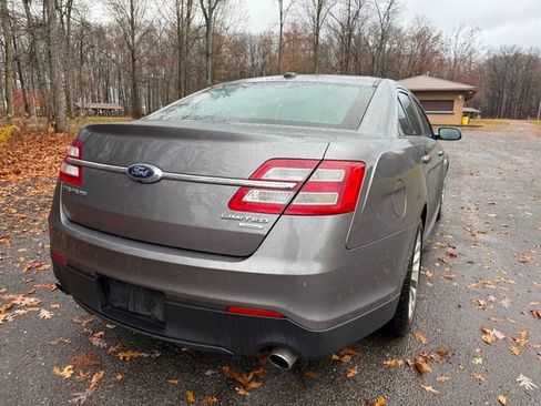 Used 2013 Ford Taurus Limited image 4