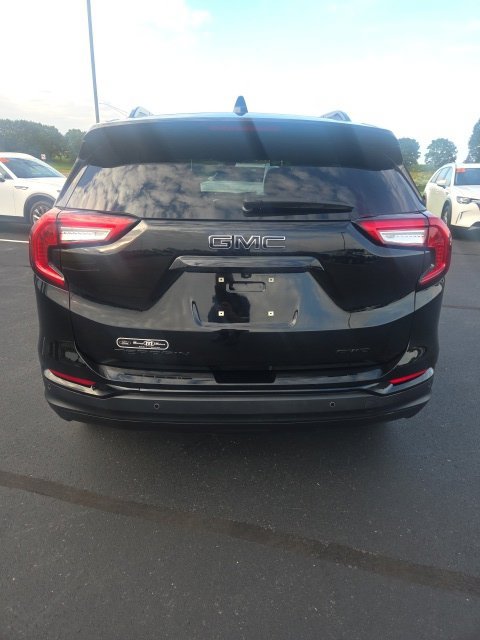 Used 2024 GMC Terrain SLE w/ Driver Convenience Package AWD/4WD image 6