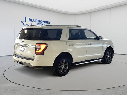 Used 2021 Ford Expedition Limited AWD/4WD image 5