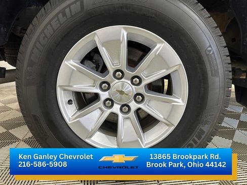 Used 2021 Chevrolet Silverado 1500 LT AWD/4WD image 27