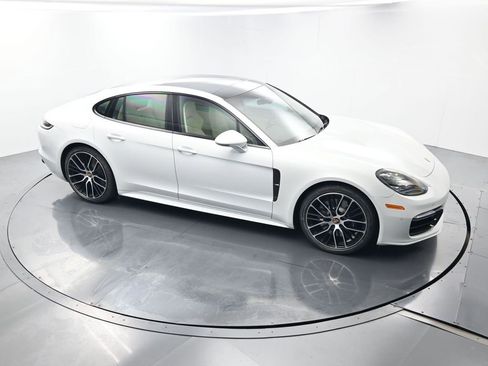 Certified 2022 Porsche Panamera GTS image 41