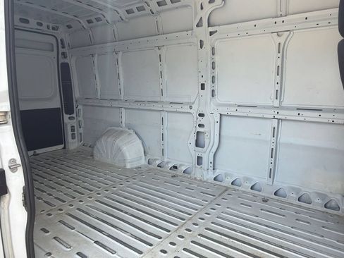 Used 2023 RAM ProMaster 3500 FWD image 11