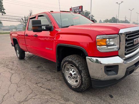 Used 2017 GMC Sierra 2500 4x4 Double Cab w/ Sierra Convenience Package image 12