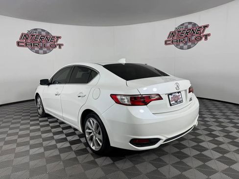 Used 2017 Acura ILX FWD image 5